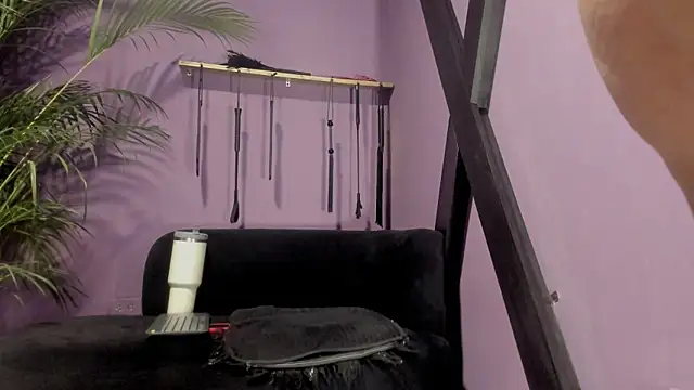 kathe hot online show from 04-14-26, 07:20