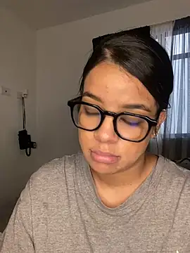 trianawhite online show from 12-26-24, 07:16