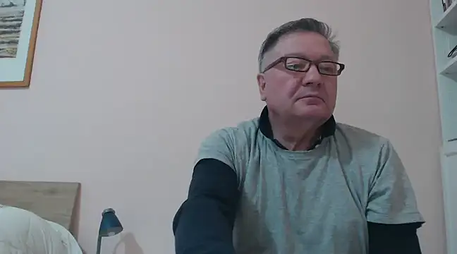 YOU6me online show from 12-23-24, 02:39