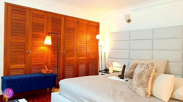 lissetlong69 online show from 01-07-26, 11:29