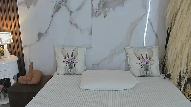 hannahill69 online show from 03-19-25, 04:47