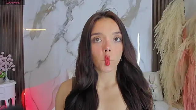 hannahill69 online show from 09-15-25, 04:34