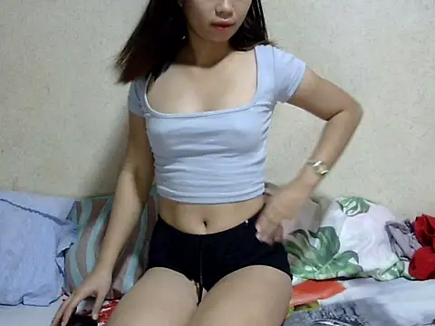 Snapshot of LisaSexyBody chatting on 12-15-24, 07:35 LisaSexyBody online show from 12-15-24, 07:35