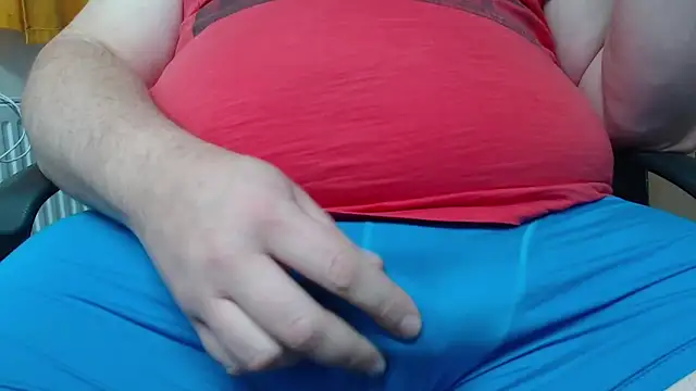 Snapshot of bavariancock81 chatting on 10-31-25, 01:01 bavariancock81 online show from 10-31-25, 01:01