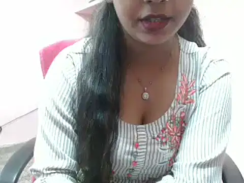 Snapshot of LovingPihu chatting on 02-24-25, 09:10 LovingPihu online show from 02-24-25, 09:10