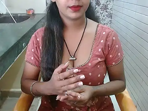 Snapshot of LovingPihu chatting on 09-20-25, 05:08 LovingPihu online show from 09-20-25, 05:08