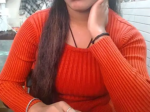 Snapshot of LovingPihu chatting on 11-16-25, 05:46 LovingPihu online show from 11-16-25, 05:46