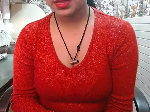 Snapshot of LovingPihu chatting on 12-23-25, 05:49 LovingPihu online show from 12-23-25, 05:49