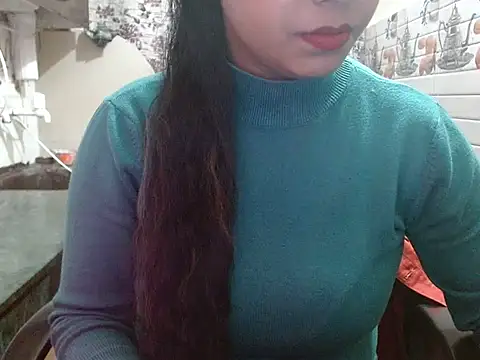 Snapshot of LovingPihu chatting on 02-02-26, 06:23 LovingPihu online show from 02-02-26, 06:23