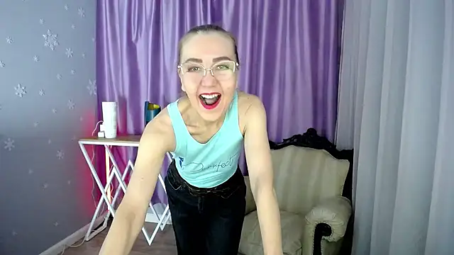 queen a n i online show from 01-31-25, 11:56