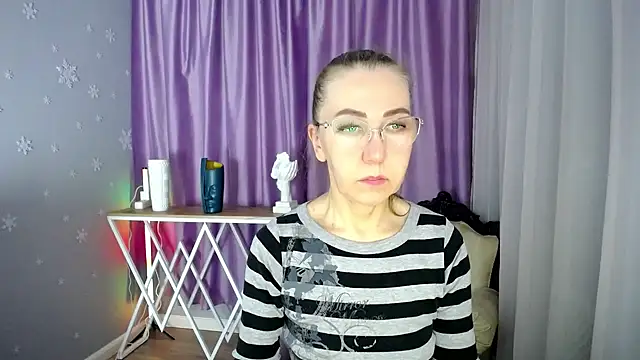 queen a n i online show from 02-23-25, 02:40