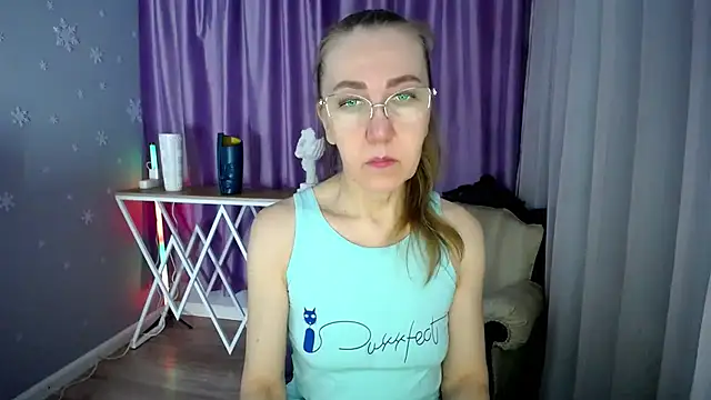 queen a n i online show from 02-26-25, 05:53