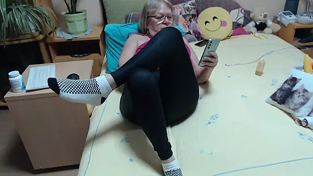 Margaret-milf online show from 11-13-25, 07:57