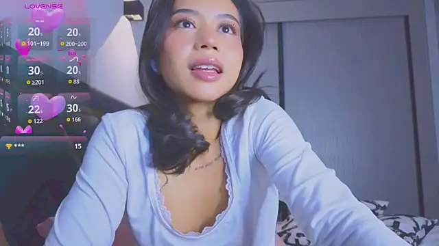 Mia Tin online show from 10-24-25, 08:05