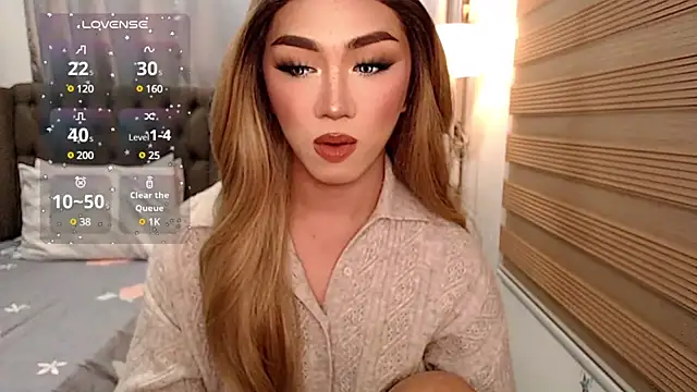 Snapshot of Local_Hoelyx chatting on 12-27-24, 09:28 Local Hoelyx online show from 12-27-24, 09:28