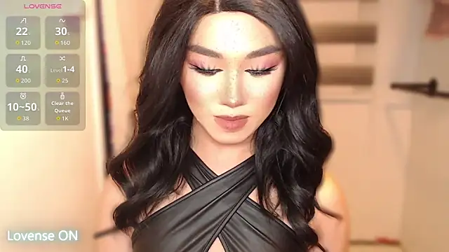 Snapshot of Local_Hoelyx chatting on 10-09-25, 06:28 Local Hoelyx online show from 10-09-25, 06:28