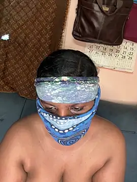 Snapshot of falooda288 chatting on 02-17-26, 02:30 falooda288 online show from 02-17-26, 02:30