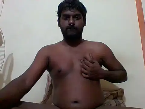 Snapshot of Slavebottombdsm09 chatting on 01-14-26, 05:07 Slavebottombdsm09 online show from 01-14-26, 05:07