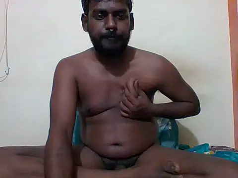 Snapshot of Slavebottombdsm09 chatting on 03-01-26, 04:14 Slavebottombdsm09 online show from 03-01-26, 04:14