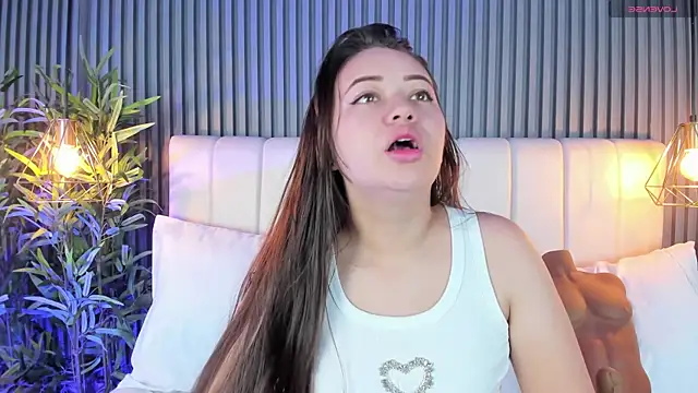 AnaisClark online show from 11-18-25, 11:25