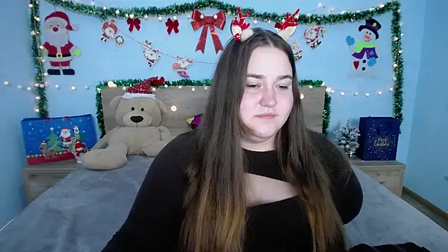 Snapshot of XX_Daniella_XX chatting on 12-24-24, 10:17 XX Daniella XX online show from 12-24-24, 10:17