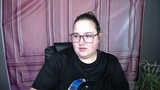 Snapshot of XX_Daniella_XX chatting on 09-11-25, 06:24 XX Daniella XX online show from 09-11-25, 06:24