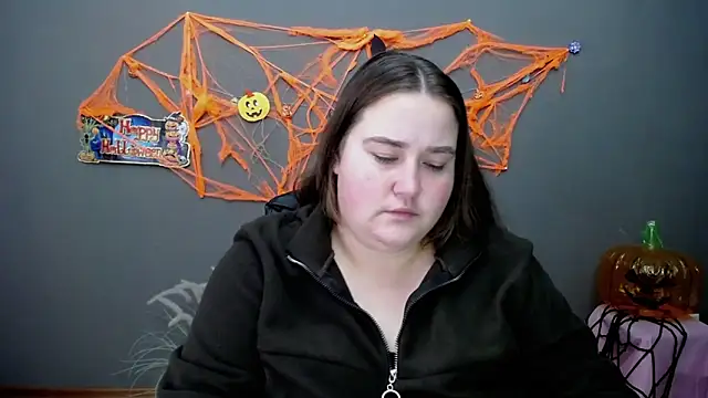 Snapshot of XX_Daniella_XX chatting on 10-28-25, 07:23 XX Daniella XX online show from 10-28-25, 07:23