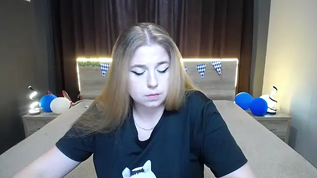 Snapshot of JessikaDaniel chatting on 10-03-25, 06:32 JessikaDaniel online show from 10-03-25, 06:32