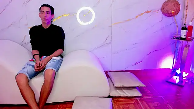 SecretsParty online show from 02-11-26, 08:47