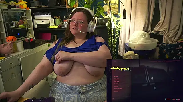 Geeky Kitten online show from 10-09-25, 10:13