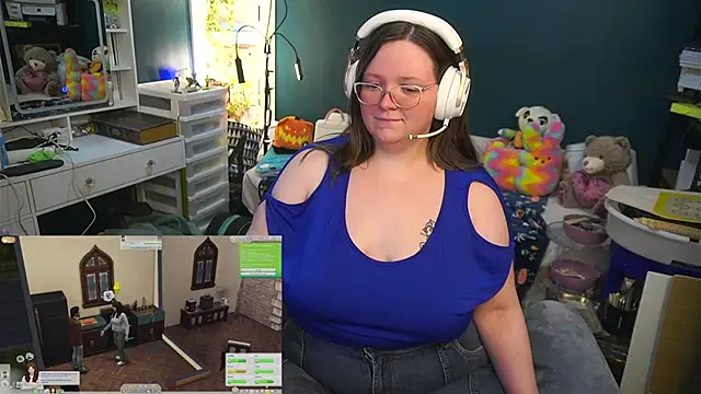 Geeky Kitten online show from 10-17-25, 10:56