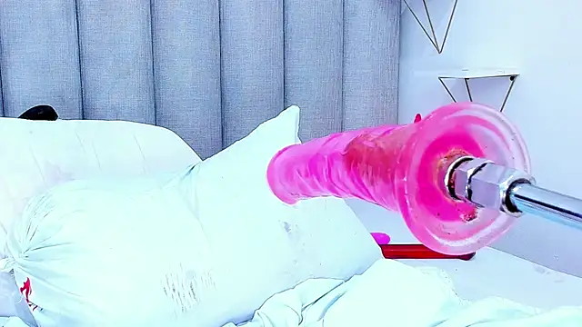 keyllaa  online show from 01-07-25, 12:34