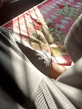 LoLZzZz  online show from 12-03-25, 10:13