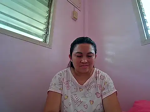 Snapshot of LalaiAsian chatting on 09-20-25, 04:13 LalaiAsian online show from 09-20-25, 04:13