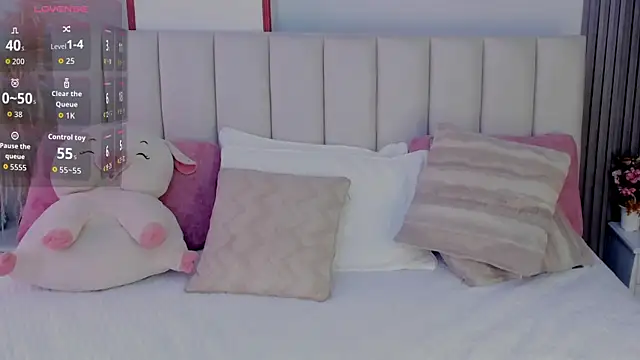 Skcarlet beckett online show from 12-15-25, 04:22