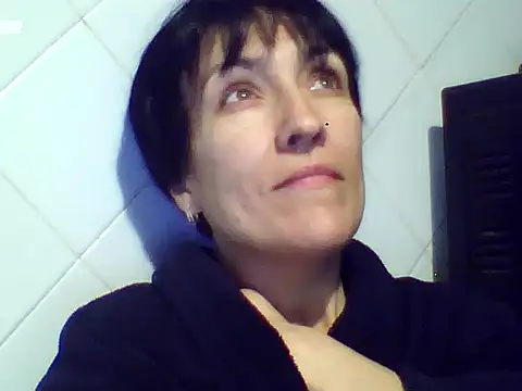 SunnyAmorre online show from 10-20-25, 09:04