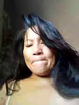 Snapshot of sizzling_babe chatting on 12-02-24, 12:52 sizzling babe online show from 12-02-24, 12:52