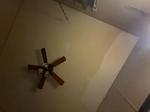 jck1m0t online show from 02-13-25, 07:03