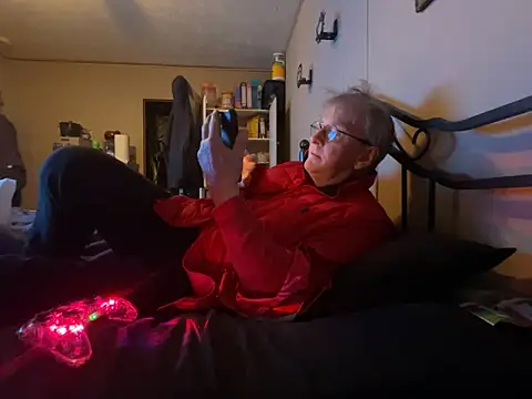 jck1m0t online show from 12-14-25, 01:33