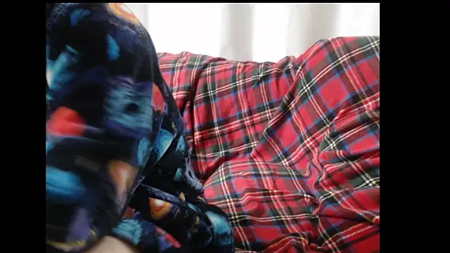 Snapshot of whiskyjane69 chatting on 11-26-25, 01:23 whiskyjane69 online show from 11-26-25, 01:23