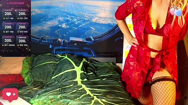 Snapshot of KittyMia chatting on 03-10-25, 08:23 KittyMia online show from 03-10-25, 08:23