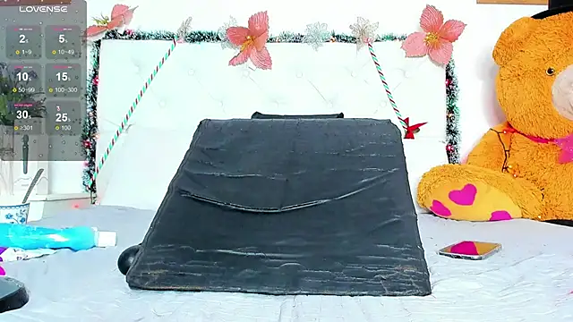 Sharon smiith online show from 12-19-24, 04:23