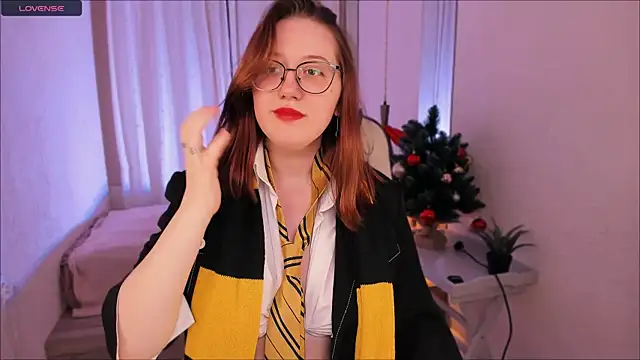 Charmy Gracy online show from 12-29-24, 01:49