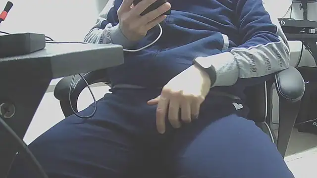 Snapshot of kekko-1982 chatting on 01-31-25, 09:16 kekko-1982 online show from 01-31-25, 09:16