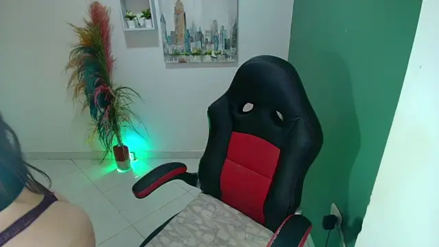 Snapshot of bella_99_ chatting on 02-07-26, 12:42 bella 99 online show from 02-07-26, 12:42