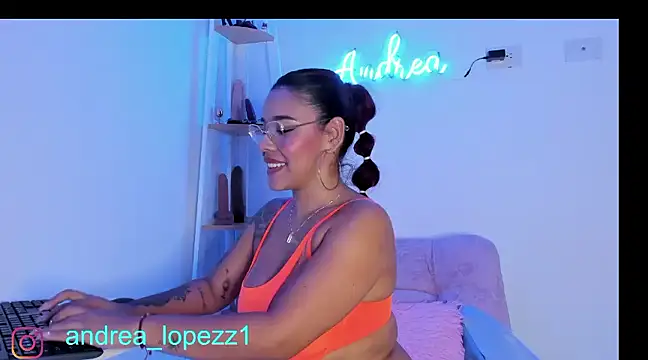 andrea lopezz  online show from 12-07-24, 05:15
