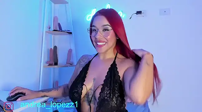 andrea lopezz  online show from 12-12-24, 11:03