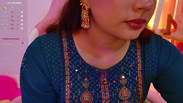 Snapshot of ashalisha chatting on 03-05-25, 02:12 ashalisha online show from 03-05-25, 02:12