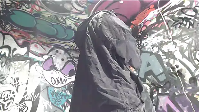 Snapshot of Justin_Frank chatting on 01-21-25, 11:34 Justin Frank online show from 01-21-25, 11:34