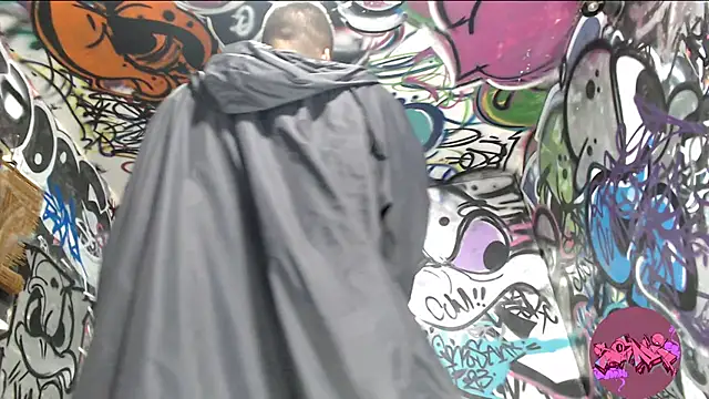 Snapshot of Justin_Frank chatting on 02-23-25, 12:30 Justin Frank online show from 02-23-25, 12:30